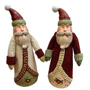 Santa Claus figurines, bundle of two